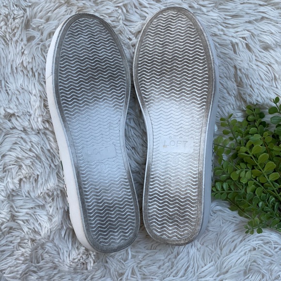 🎉2X HP🎉 Loft Floral Print Lace Up Sneakers 💗 White & Green - Picture 9 of 15